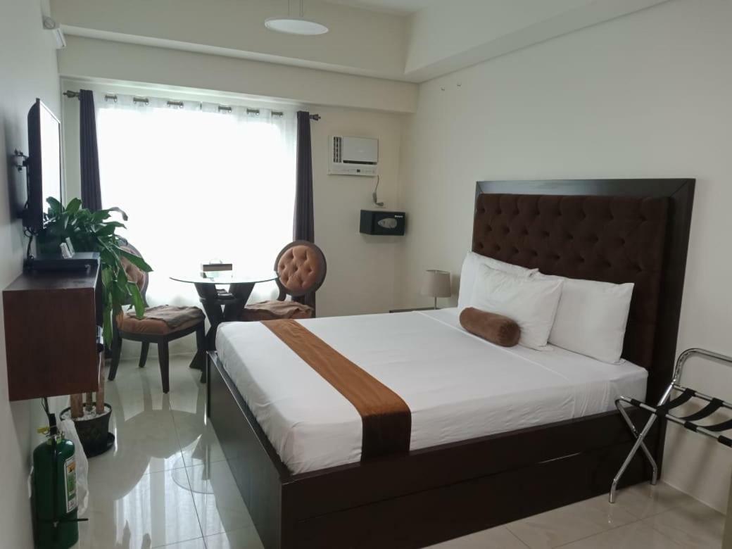 Studio Unit At The Beacon Makati Manila Exterior photo
